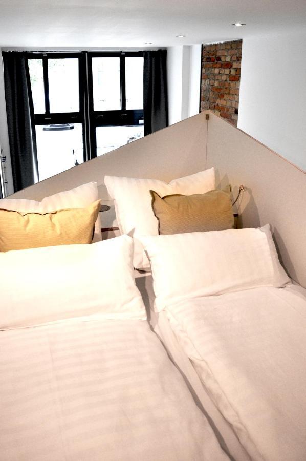 Stylish New Cube Loft Ii By Berlin-wall-apartments * Berlijn